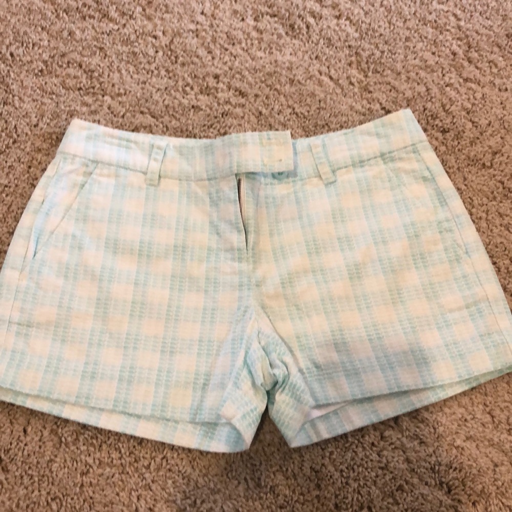 Vineyard vines 3.5” whale shorts size 0